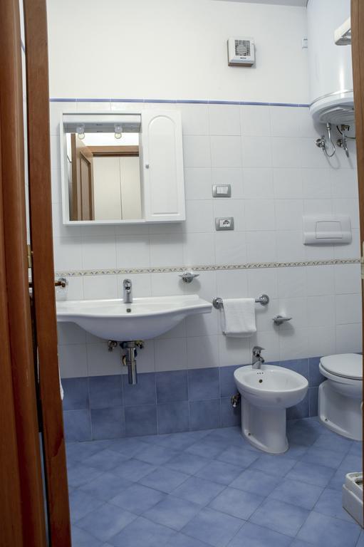 Eolian Residence Lipari  Pokoj fotografie