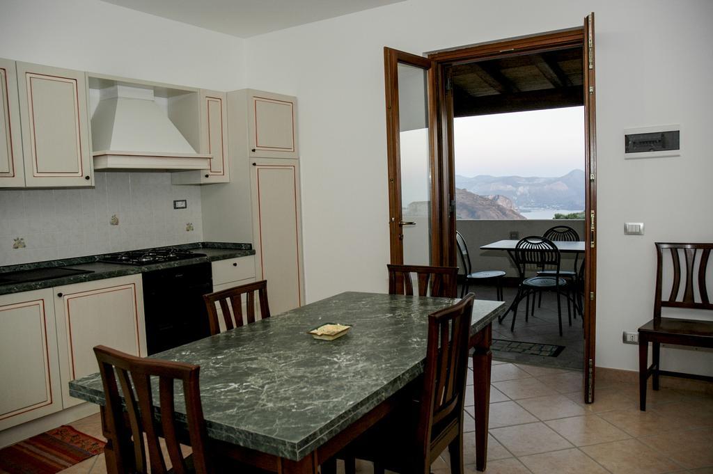 Eolian Residence Lipari  Pokoj fotografie